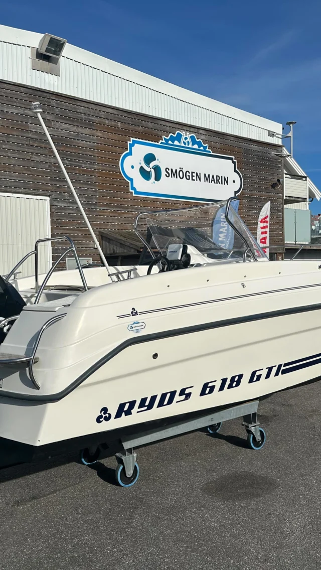 ⚓️Begagnattips! ⚓️
Ryds 618 GTI / Mercury 115 Optimax
Pris: 239.000kr alt 2.118kr/mån
-årsmodell 2010
Utrustning: Dynor, Lowrance HDS-5, Securmark, Spårsändare k motor, Vattenskidbåge samt komplett förtöjningspaket!
Se vår hemsidan för mer info, smogenmarin.se

Det är först till kvarn som gäller, varmt välkomna ☀️
#smögenmarin #båtförsäljning #smögen